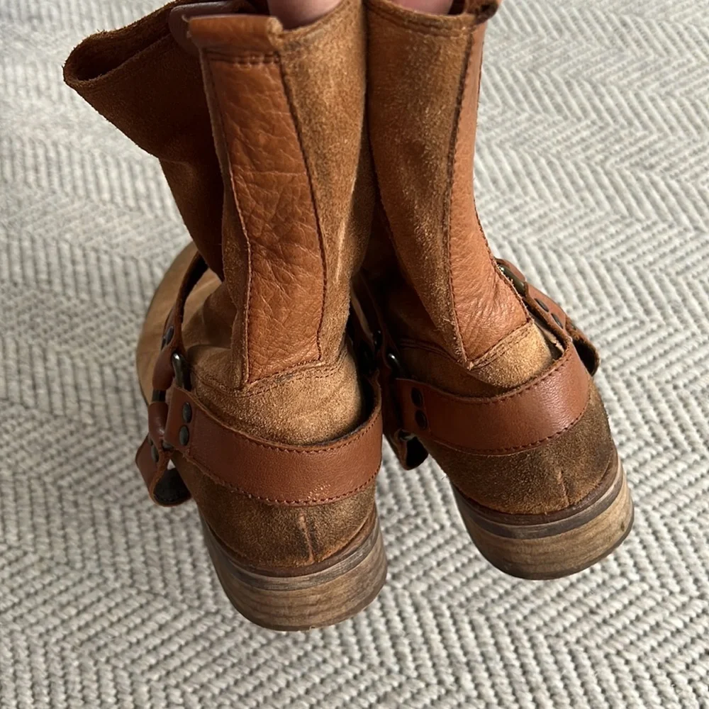 Harness boots